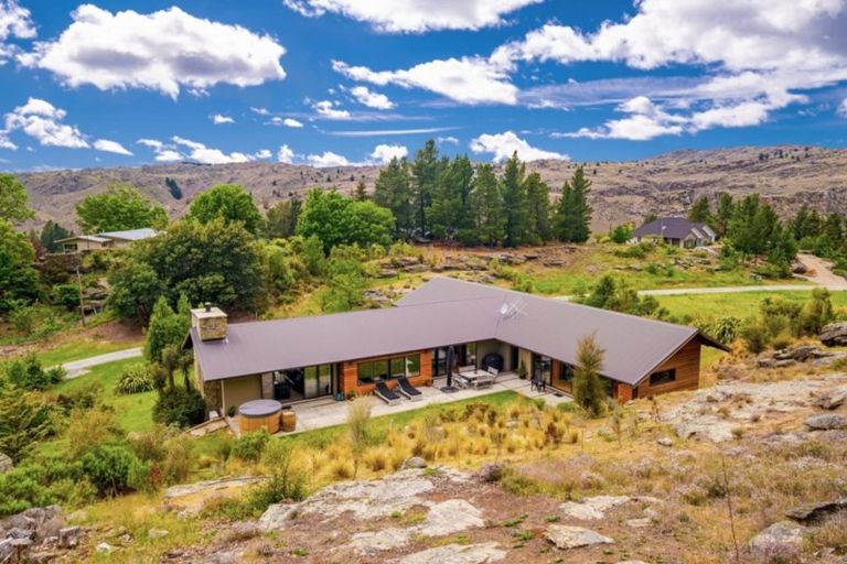 Photo of property in 96 Aronui Road, Bridge Hill, Alexandra, 9320