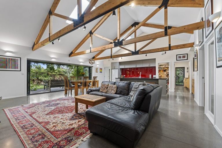Photo of property in 525 Kaipikari Road, Urenui, 4375