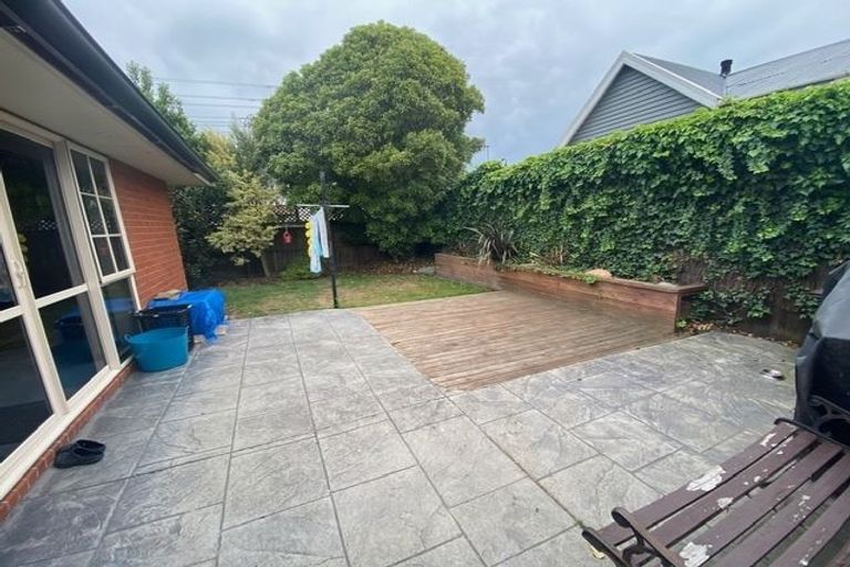 Photo of property in 85c Middlepark Road, Sockburn, Christchurch, 8042