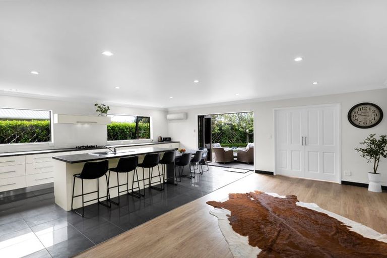 Photo of property in 74 Rata Street, Hawera, 4610