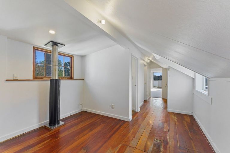 Photo of property in 3 State Highway 1, Otaki, 5512