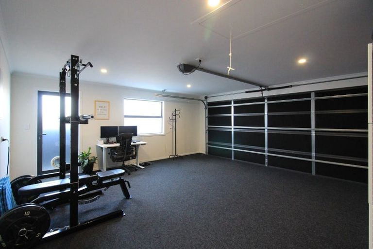 Photo of property in 17 Buddle Road, Wallaceville, Upper Hutt, 5018