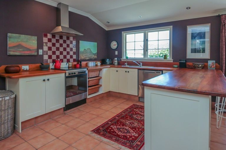 Photo of property in 67 Mako Mako Road, Levin, 5510