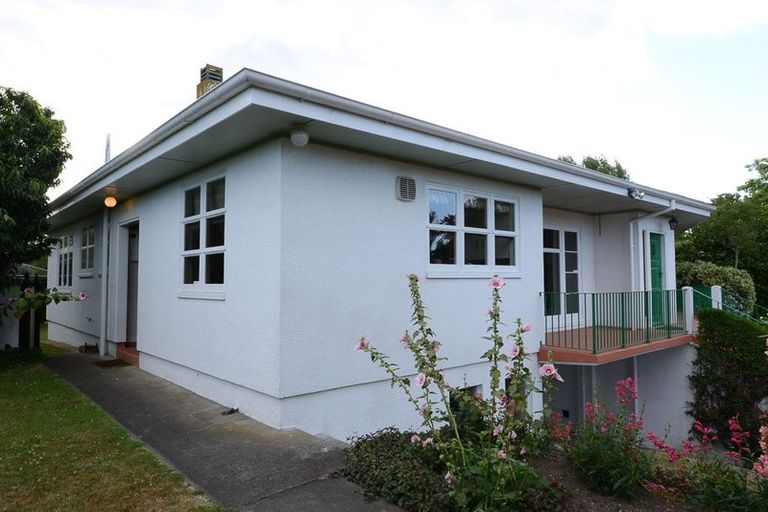 Photo of property in 63 Havelock Road, Havelock North, 4130