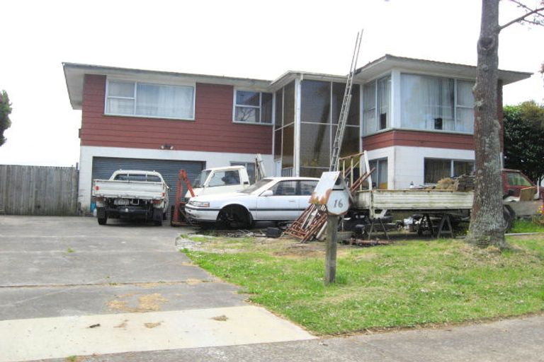 Photo of property in 16 Orly Avenue, Mangere, Auckland, 2022
