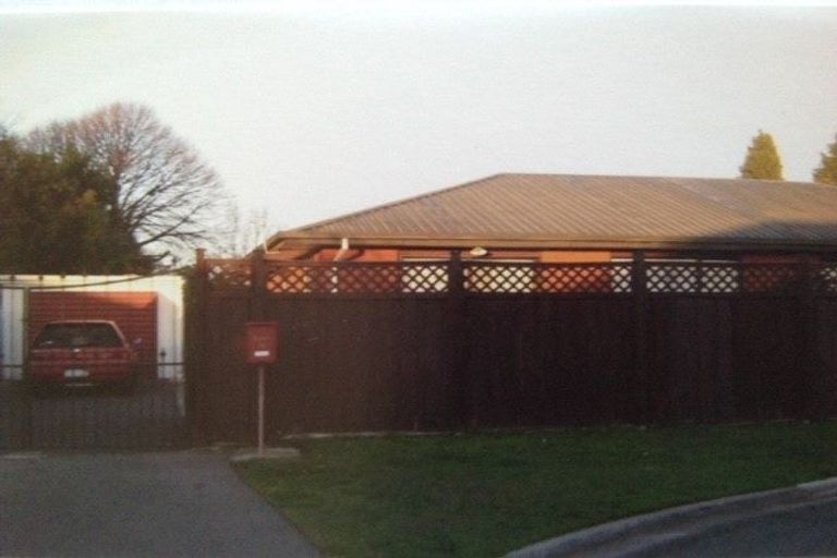 Photo of property in 1/1b Dickson Crescent, Hornby, Christchurch, 8042