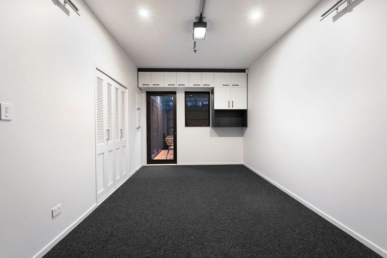 Photo of property in 73c Salamanca Road, Sunnynook, Auckland, 0620