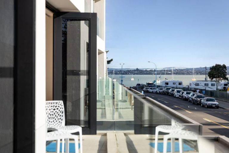 Photo of property in 201/16 Adams Avenue, Mount Maunganui, 3116