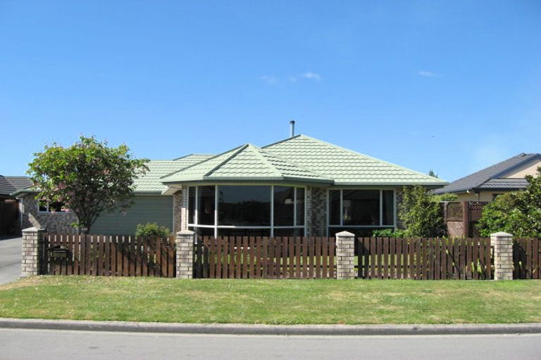 Photo of property in 14 Dawson Douglas Place, Kaiapoi, 7630
