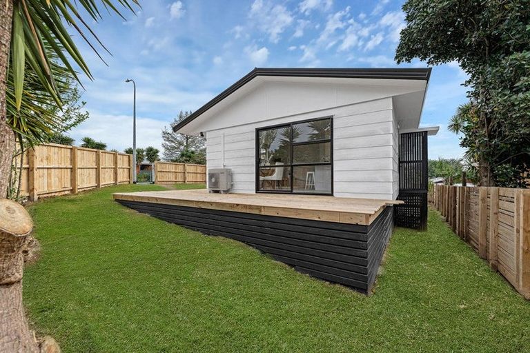 Photo of property in 1/53 Redcrest Avenue, Red Hill, Papakura, 2110