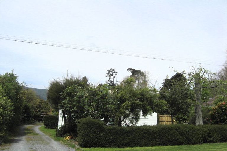 Photo of property in 9 Sadlier Street, Stoke, Nelson, 7011