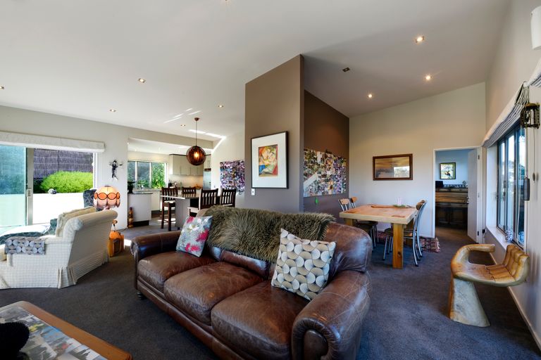 Photo of property in 355 Princes Drive, Britannia Heights, Nelson, 7010