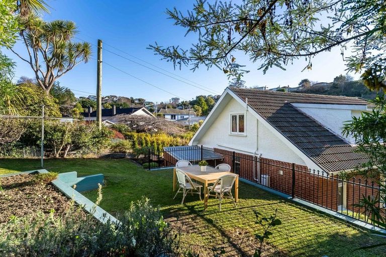 Photo of property in 27 Lonsdale Street, Belleknowes, Dunedin, 9011