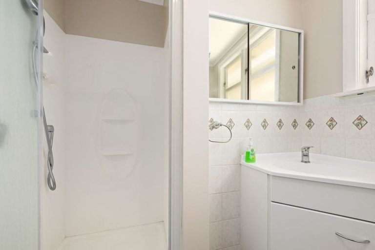 Photo of property in 13 Molloys Road, Te Marua, Upper Hutt, 5018