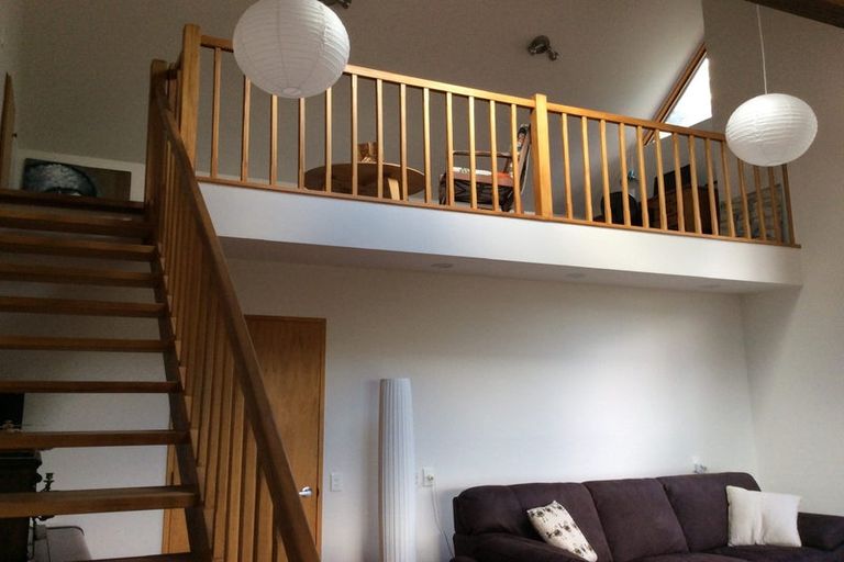 Photo of property in 2 De Thier Lane, Richmond Hill, Christchurch, 8081