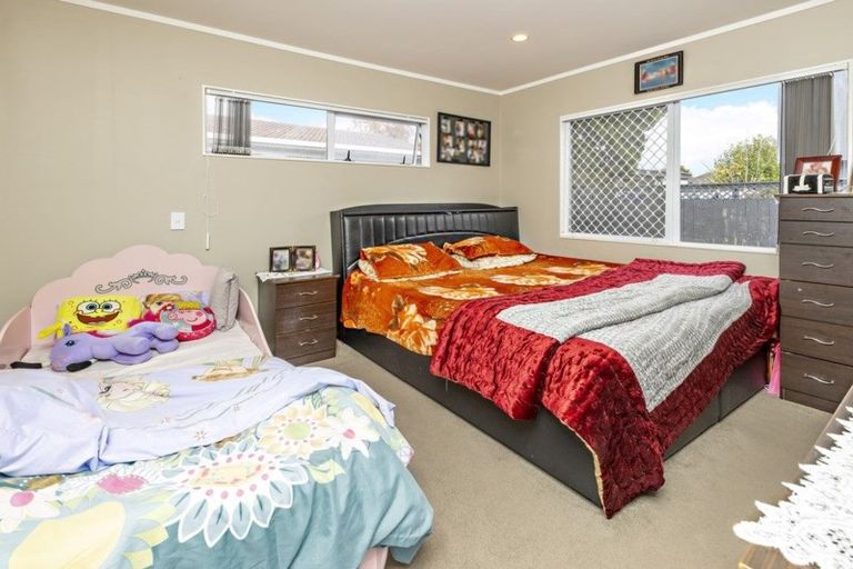 Photo of property in 2/47 Great South Road, Manurewa, Auckland, 2102