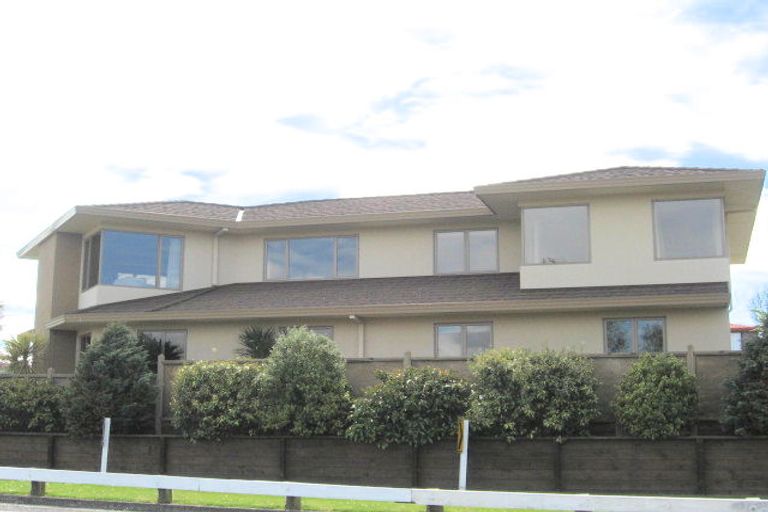 Photo of property in 2/23 Mere Road, Taupo, 3330