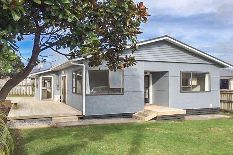 Photo of property in 6a Solway Terrace, Bell Block, New Plymouth, 4312