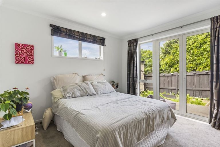 Photo of property in 1 Citation Way, Botany Downs, Auckland, 2010