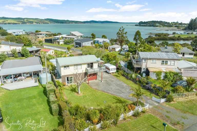 Photo of property in 28 Ngatoto Road, Tinopai, Matakohe, 0593