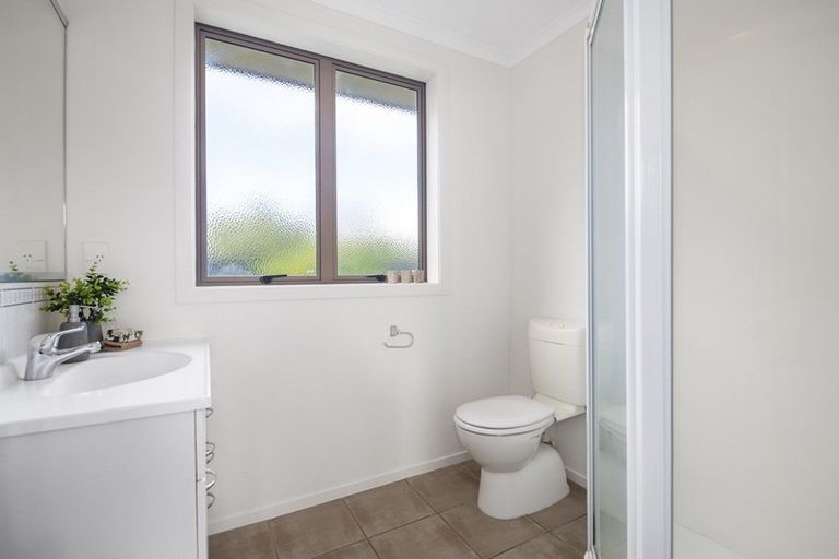 Photo of property in 14 Cranmer Close, Rototuna North, Hamilton, 3210