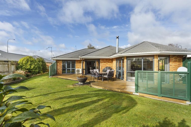 Photo of property in 82 Amberley Avenue, Highbury, Palmerston North, 4412