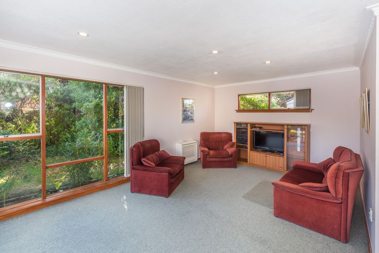 Photo of property in 9 Kinver Place, Spreydon, Christchurch, 8024