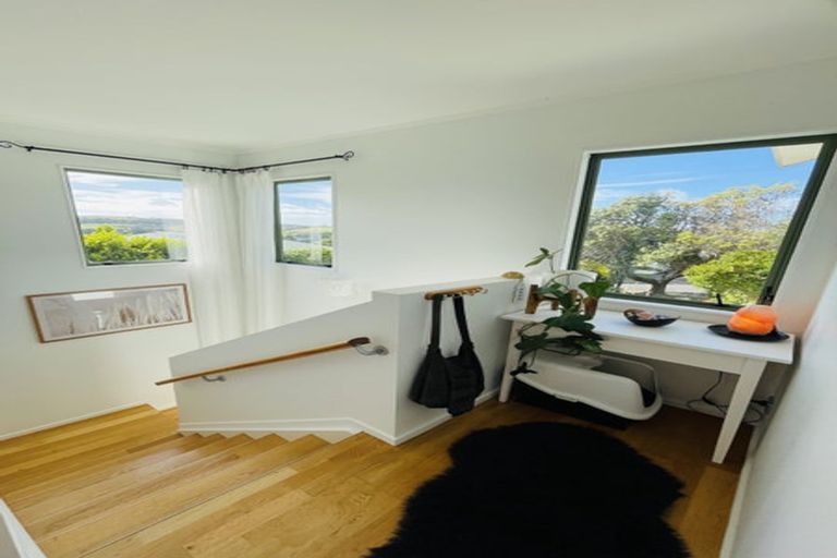 Photo of property in 4 Farnell Place, Gulf Harbour, Whangaparaoa, 0930