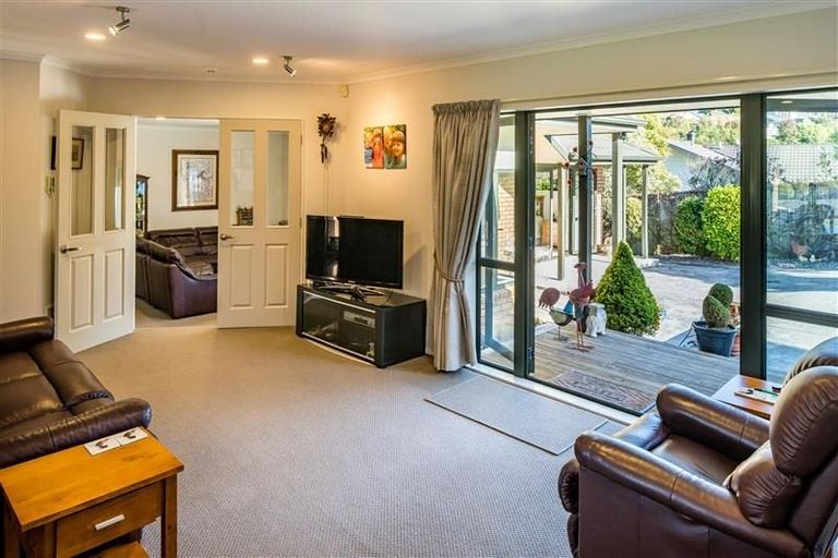 Photo of property in 4 Navigation Drive, Whitby, Porirua, 5024