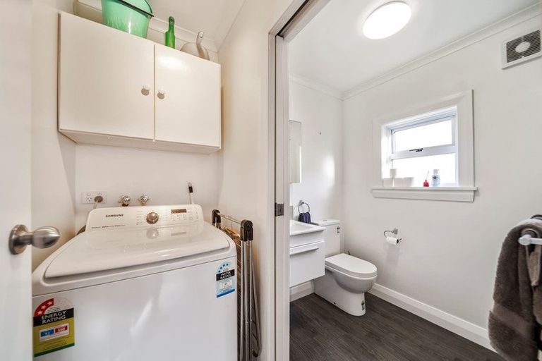 Photo of property in 240 Saint Aubyn Street, New Plymouth, 4310