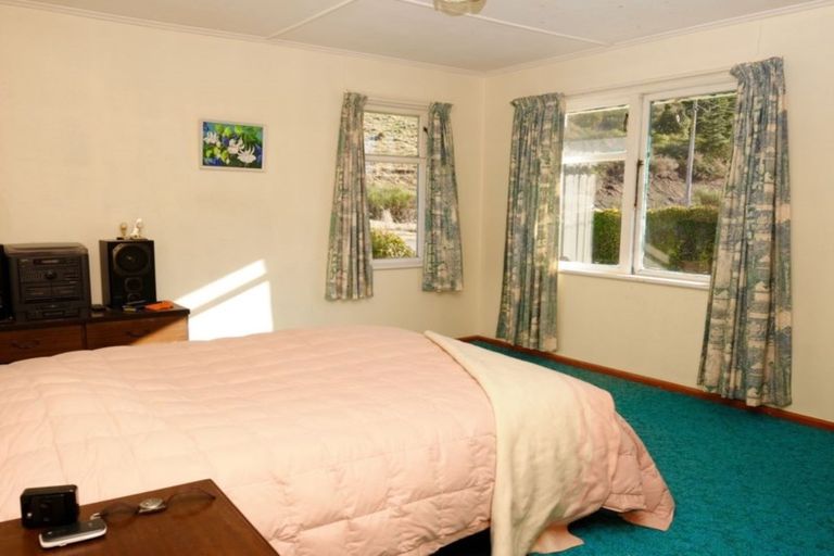 Photo of property in 6 Robinson Street, Kurow, 9435