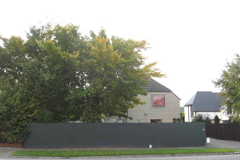 Photo of property in 76b Memorial Avenue, Ilam, Christchurch, 8053