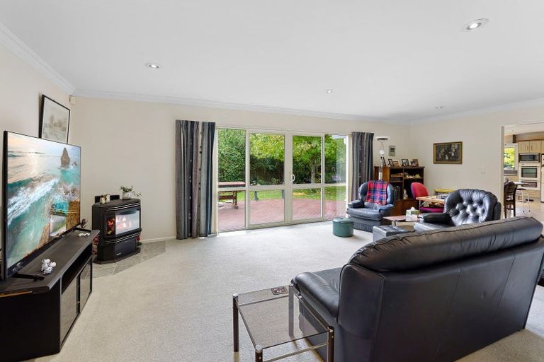 Photo of property in 7 Westpeak Way, Otaki, 5512