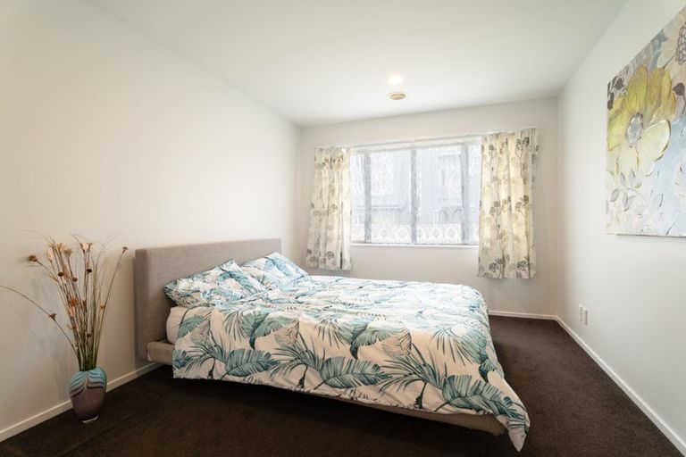 Photo of property in 8 Neston Grove, Churton Park, Wellington, 6037
