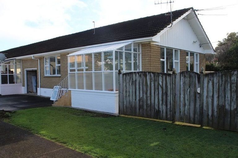 Photo of property in 1/10 Harding Avenue, Mount Wellington, Auckland, 1072