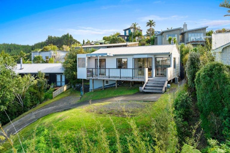 Photo of property in 45 Stillwater Crescent, Stillwater, Silverdale, 0993