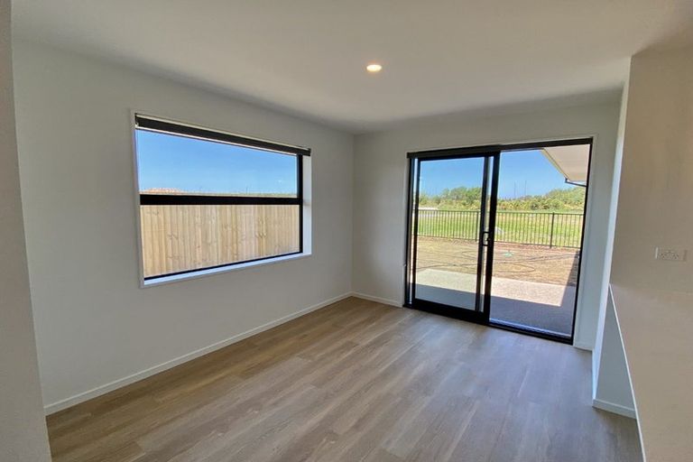 Photo of property in 26 Arapawa Street, Belfast, 8051