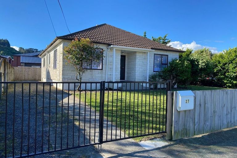 Photo of property in 27 Reynolds Street, Taita, Lower Hutt, 5011