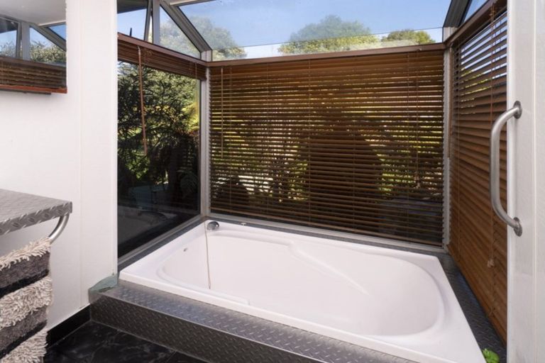 Photo of property in 44 Tui Glen Road, Atawhai, Nelson, 7010