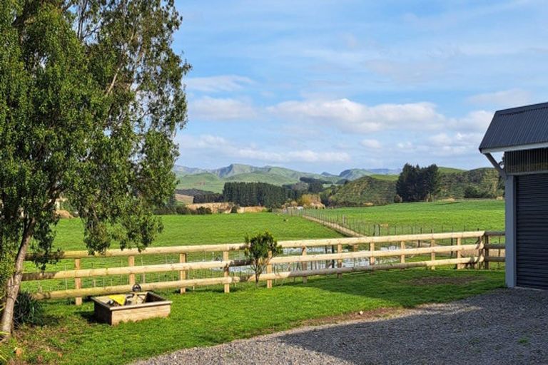 Photo of property in 201 Totaramahonga Road, Dannevirke, 4972