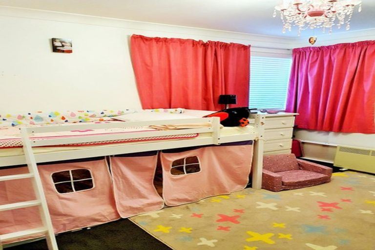 Photo of property in 55 Donald Street, Stanmore Bay, Whangaparaoa, 0932