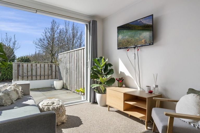 Photo of property in 31 Reynolds Place, Papamoa Beach, Papamoa, 3118