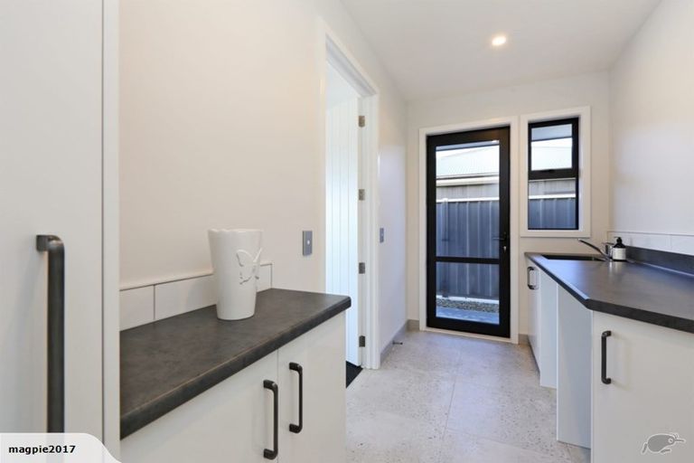 Photo of property in 5 Ruahine Road, Poraiti, Napier, 4112