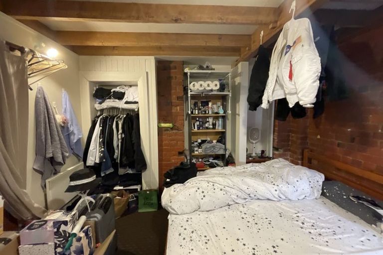 Photo of property in 37 Dowling Street, Dunedin Central, Dunedin, 9016