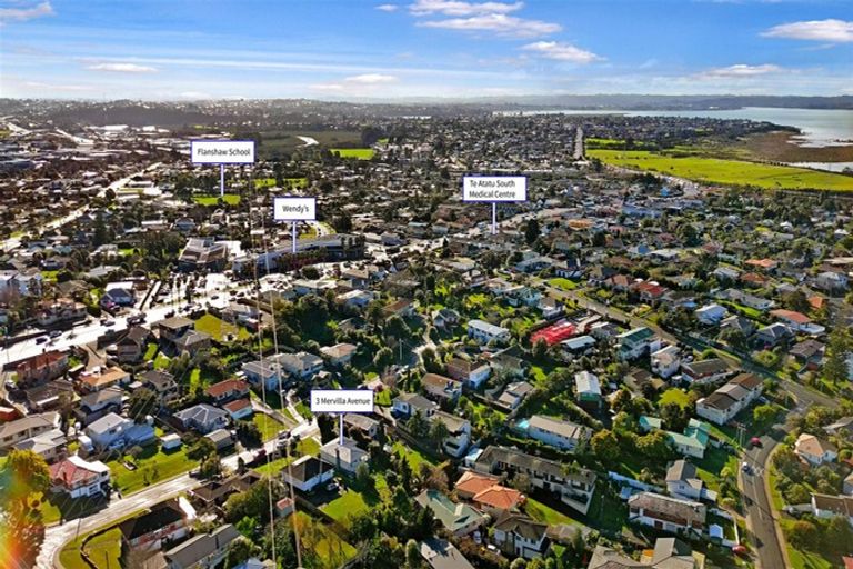 Photo of property in 3 Merville Avenue, Te Atatu South, Auckland, 0610