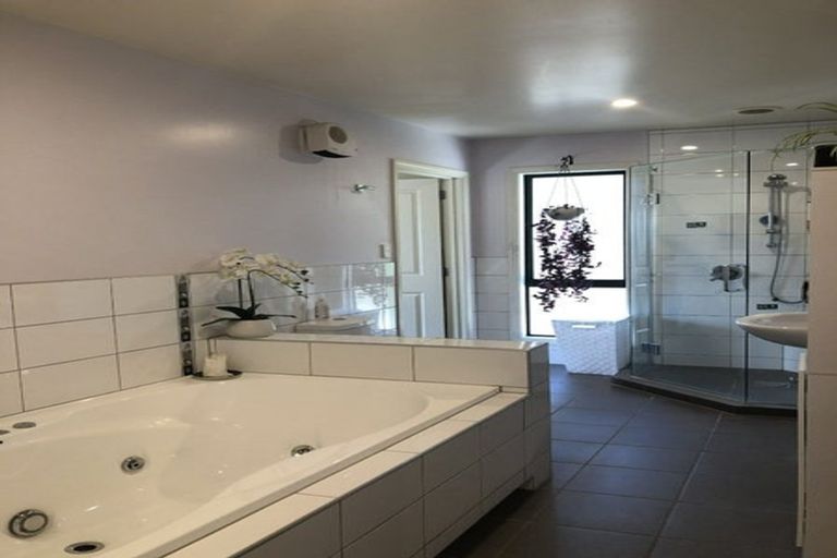 Photo of property in 339 Centaurus Road, Hillsborough, Christchurch, 8022