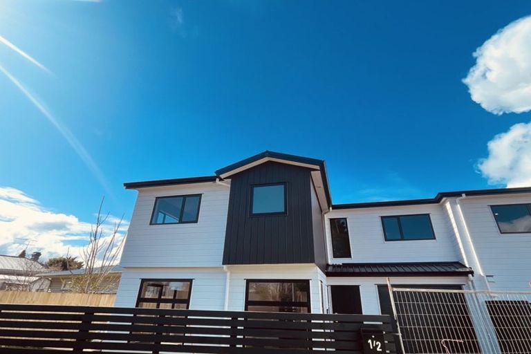 Photo of property in 2/2 Smiths Avenue, Papakura, 2110