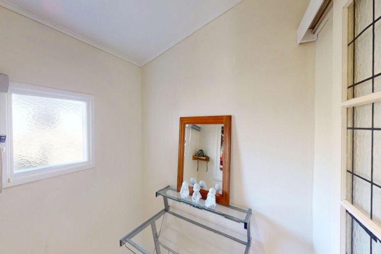 Photo of property in 2 Barclay Grove, Hokio Beach, Levin, 5571