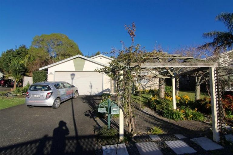 Photo of property in 20 Cinnabar Place, Westgate, Auckland, 0614