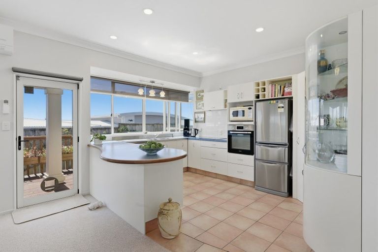 Photo of property in 15 Diamond Head, Hairini, Tauranga, 3112